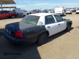 2009 Ford Police Interceptor z VIN 2FAHP71V59X125047, wystawiony jako IAAI lot #42081124 z przebiegiem Nie podano mil oraz . Historia ofert i sprzedaży dostępna na DreamBid. Obrazek 4.