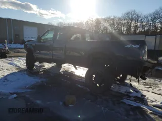 2006 Ford F-250 XL z VIN 1FTSX21P86EC45152, wystawiony jako Copart lot #58487155 z przebiegiem 204 104 mil mil oraz Nie do naprawy • Non repairable. Historia ofert i sprzedaży dostępna na DreamBid. Obrazek 2.