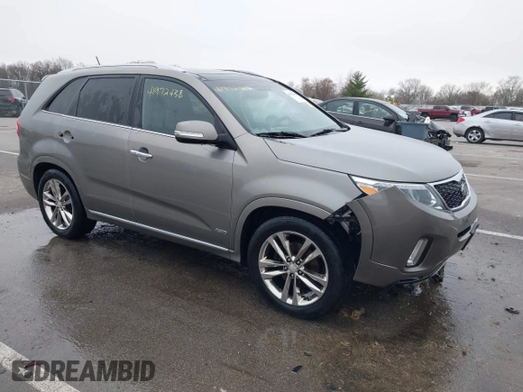 2014 Kia Sorento SX z VIN 5XYKWDA74EG538342, wystawiony jako IAAI lot #41972438 z przebiegiem 157 910 mil mil oraz . Historia ofert i sprzedaży dostępna na DreamBid. Obrazek 1.