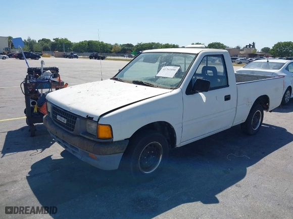 1994 Isuzu Pickup S with VIN JAACL11LXR7217702, listed as a IAAI auction lot 41761090 with 198,468 mi miles. Bid and sale history available at carsss.com. Image 2.