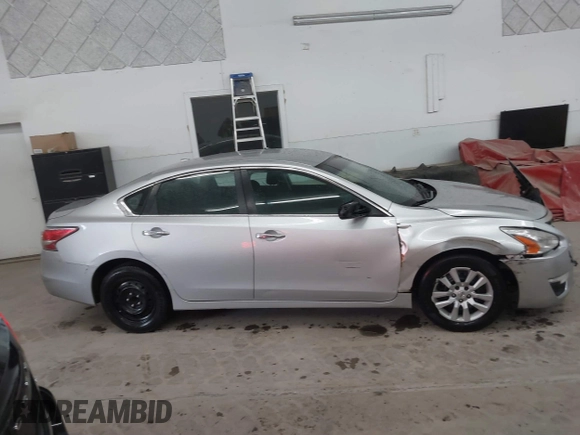 2015 Nissan Altima 2.5 S with VIN 1N4AL3APXFN326902, listed as a IAAI auction lot 41844621 with 229,172 mi miles. Bid and sale history available at carsss.com. Image 13.