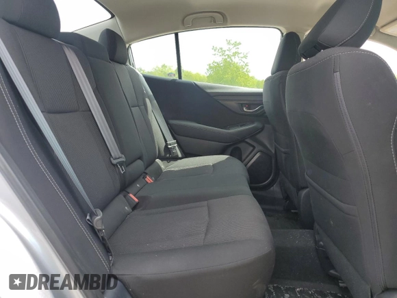 2020 Subaru Legacy Premium z VIN 4S3BWAC69L3012051, wystawiony jako Copart lot #57417685 z przebiegiem 33 745 mil mil oraz Szkoda całkowita • Salvage title. Historia ofert i sprzedaży dostępna na DreamBid. Obrazek 10.