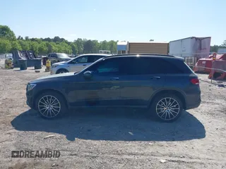 2021 Mercedes-Benz GLC 300 z VIN W1N0G8EBXMF995869, wystawiony jako IAAI lot #42072633 z przebiegiem 68 332 mil mil oraz . Historia ofert i sprzedaży dostępna na DreamBid. Obrazek 14.