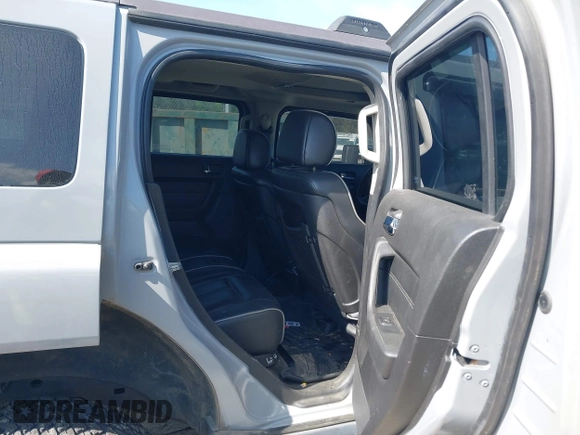 2007 Hummer H3 SUV with VIN 5GTDN13E878109598, listed as a IAAI auction lot 42123800 with 204,726 mi miles and . Bid and sale history available at DreamBid. Image 8.