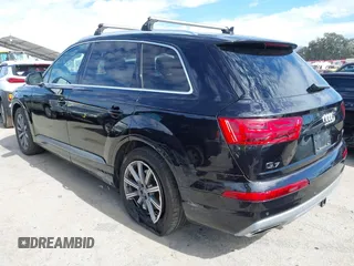 2017 Audi Q7 Prestige z VIN WA1VAAF70HD050053, wystawiony jako IAAI lot #41614112 z przebiegiem 73 892 mil mil oraz . Historia ofert i sprzedaży dostępna na DreamBid. Obrazek 3.