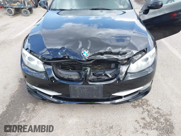 2011 BMW 3 Series 328i with VIN WBADW3C51BE540128, listed as a IAAI auction lot 41817505 with 220,406 mi miles. Bid and sale history available at carsss.com. Image 6.
