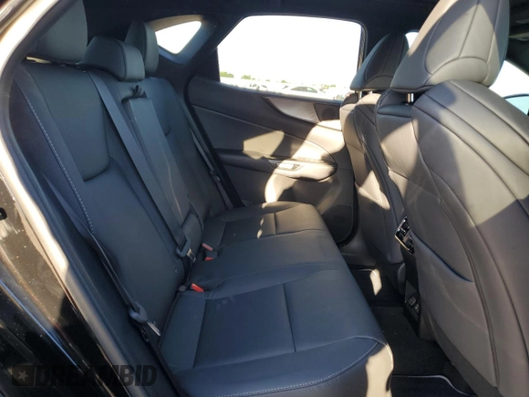 2024 Lexus NX 350 F Sport z VIN 2T2KGCEZ2RC047235, wystawiony jako Copart lot #55209085 z przebiegiem 11 253 mil mil oraz Szkoda całkowita • Salvage title. Historia ofert i sprzedaży dostępna na DreamBid. Obrazek 11.