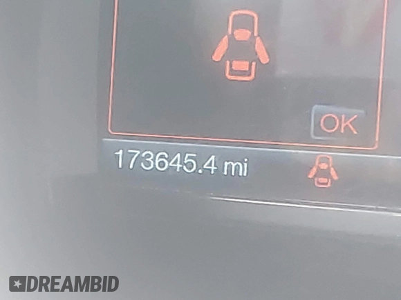 2015 Ford Taurus Limited с VIN 1FAHP2F82FG110285, выставлен на аукционе IAAI как лот 41731926 с пробегом 173 645 миль миль и . История ставок и продаж доступна на DreamBid. Изображение 7.