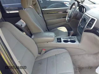 2011 Jeep Grand Cherokee Laredo with VIN 1J4RR4GG1BC534787, listed as a IAAI auction lot 42486840 with 186,229 mi miles and . Bid and sale history available at DreamBid. Image 5.