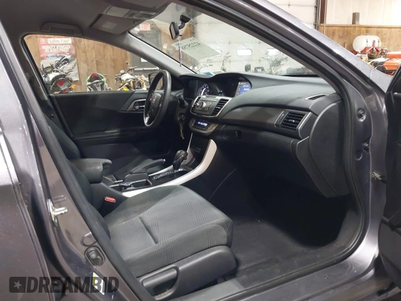 2014 Honda Accord LX z VIN 1HGCR2F32EA235082, wystawiony jako IAAI lot #42225758 z przebiegiem 132 832 mil mil oraz . Historia ofert i sprzedaży dostępna na DreamBid. Obrazek 5.