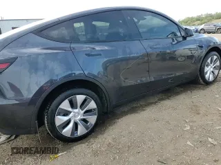 2024 Tesla Model Y Long Range with VIN 7SAYGDEE3RA256304, listed as a Copart auction lot 56160535 with 20,224 mi miles and Salvage title. Bid and sale history available at DreamBid. Image 13.