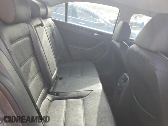 2011 Volkswagen Jetta SE z VIN 3VWDZ7AJ8BM369256, wystawiony jako Copart lot #51139015 z przebiegiem 250 634 mil mil oraz Szkoda całkowita • Salvage title. Historia ofert i sprzedaży dostępna na DreamBid. Obrazek 11.