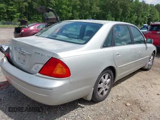 2000 Toyota Avalon XL with VIN 4T1BF28B8YU103644, listed as a IAAI auction lot 42167780 with 209,787 mi miles and . Bid and sale history available at DreamBid. Image 4.