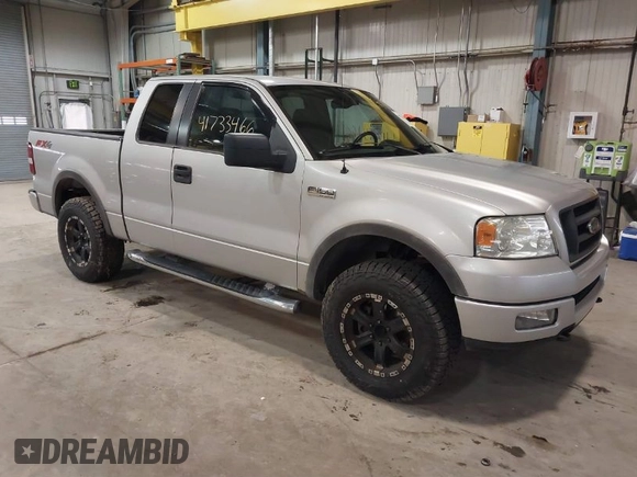 2005 Ford F-150 XLT with VIN 1FTPX14555FA52671, listed as a IAAI auction lot 41733466 with 214,826 mi miles. Bid and sale history available at carsss.com. Image 1.