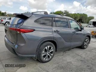 2023 Toyota Highlander L with VIN 5TDKDRAHXPS013500, listed as a Copart auction lot 60070025 with 40,788 mi miles and Salvage title. Bid and sale history available at DreamBid. Image 3.