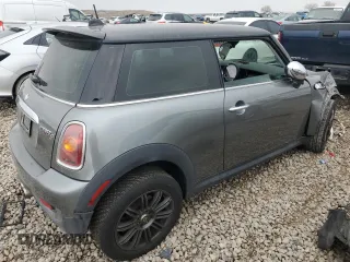 2008 MINI Hardtop S z VIN WMWMF73558TT89922, wystawiony jako Copart lot #88080275 z przebiegiem Nie podano mil oraz Szkoda całkowita • Salvage title. Historia ofert i sprzedaży dostępna na DreamBid. Obrazek 3.