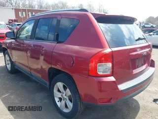 2011 Jeep Compass Latitude with VIN 1J4NT1FB8BD170401, listed as a IAAI auction lot 42094953 with 122,617 mi miles. Bid and sale history available at carsss.com. Image 3.