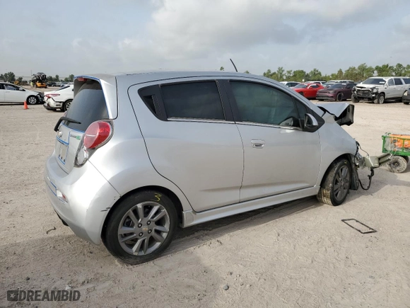 2015 Chevrolet Spark EV LT with VIN KL8CL6S06FC818689, listed as a Copart auction lot 65490084 with 0 mi miles and Salvage Title. Bid and sale history available at carsss.com. Image 3.