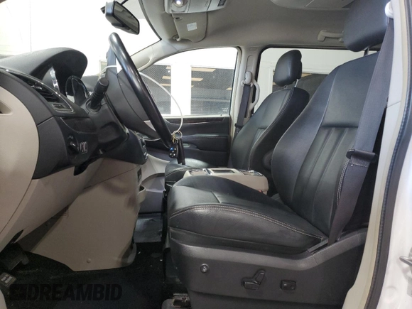 2016 Chrysler Town & Country Touring with VIN 2C4RC1BG5GR212763, listed as a Copart auction lot 89389035 with 178,547 mi miles and Salvage Title. Bid and sale history available at carsss.com. Image 7.