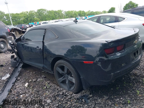 2010 Chevrolet Camaro 2LT with VIN 2G1FC1EV3A9189111, listed as a IAAI auction lot 42456395 with 159,569 mi miles and . Bid and sale history available at DreamBid. Image 3.