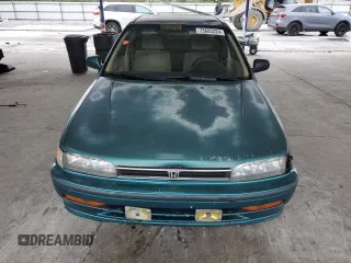 1993 Honda Accord LX with VIN 1HGCB7553PA167124, listed as a Copart auction lot 73680324 with 357,564 mi miles and Salvage Title. Bid and sale history available at carsss.com. Image 5.