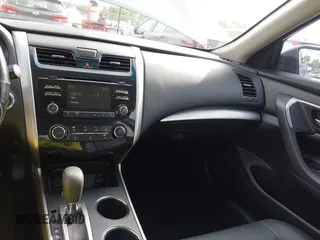 2015 Nissan Altima S z VIN 1N4AL3AP7FN908374, wystawiony jako IAAI lot #42322910 z przebiegiem 147 395 mil mil oraz . Historia ofert i sprzedaży dostępna na DreamBid. Obrazek 17.