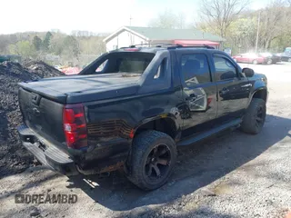 2011 Chevrolet Avalanche LS with VIN 3GNTKEE38BG141508, listed as a IAAI auction lot 42103252 with 107,997 mi miles and . Bid and sale history available at DreamBid. Image 4.