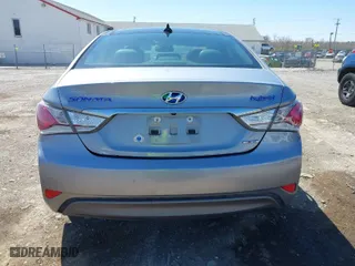 2015 Hyundai Sonata Hybrid Limited with VIN KMHEC4A46FA119336, listed as a IAAI auction lot 41944290 with 147,728 mi miles. Bid and sale history available at carsss.com. Image 16.
