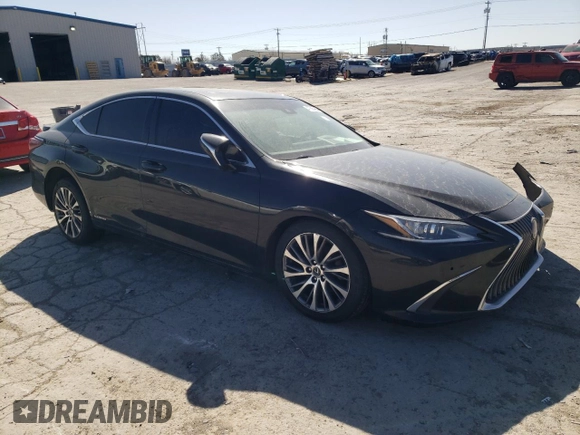 2021 Lexus ES 300h z VIN 58ADA1C1XMU007534, wystawiony jako Copart lot #47998405 z przebiegiem Nie podano mil oraz Szkoda całkowita • Salvage title. Historia ofert i sprzedaży dostępna na DreamBid. Obrazek 4.