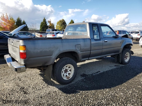 1989 Toyota 4WD Pickups DLX with VIN JT4VN13D0K0001910, listed as a Copart auction lot 77413274 with 311,223 mi miles and Salvage Title. Bid and sale history available at carsss.com. Image 3.