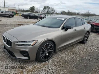 2019 Volvo S60 R-Design with VIN 7JR102FM6KG007203, listed as a Copart auction lot 40049044 with 52,286 mi miles. Bid and sale history available at carsss.com. Image 1.