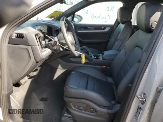 2024 Porsche Cayenne с VIN WP1AA2AY5RDA13168, выставлен на аукционе Copart как лот 50158205 с пробегом 4 568 миль миль и Списание • Salvage title. История ставок и продаж доступна на DreamBid. Изображение 7.