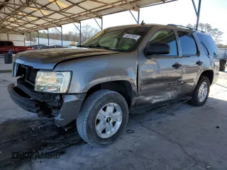 2008 Chevrolet Tahoe LS z VIN 1GNFC13C68R257689, wystawiony jako Copart lot #44227605 z przebiegiem 194 458 mil mil oraz Szkoda całkowita • Salvage title. Historia ofert i sprzedaży dostępna na DreamBid. Obrazek 1.