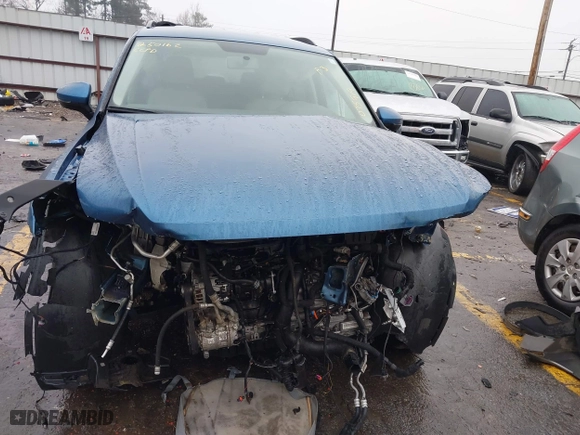 2019 Volkswagen Tiguan S with VIN 3VV1B7AX6KM075919, listed as a IAAI auction lot 41390124 with 42,745 mi miles. Bid and sale history available at carsss.com. Image 6.