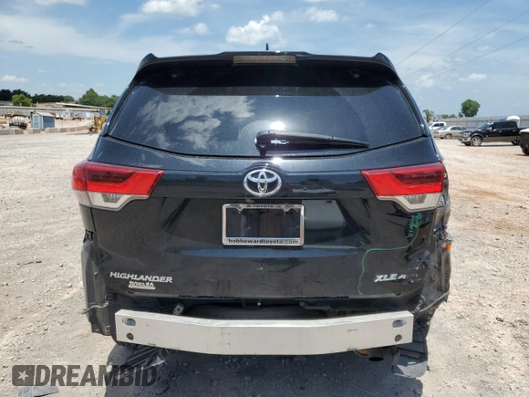 2017 Toyota Highlander XLE with VIN 5TDJZRFH0HS467343, listed as a Copart auction lot 62111325 with 119,629 mi miles and Salvage title. Bid and sale history available at DreamBid. Image 6.