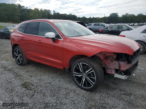 2019 Volvo XC60 R-Design with VIN LYV102RM9KB214285, listed as a Copart auction lot 71754384 with 50,554 mi miles and Salvage Title. Bid and sale history available at carsss.com. Image 4.