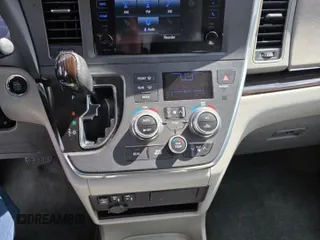 2015 Toyota Sienna XLE with VIN 5TDYK3DC2FS677415, listed as a Copart auction lot 54703175 with 275,971 mi miles and Clean Title. Bid and sale history available at carsss.com. Image 9.