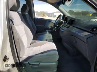 2006 Honda Odyssey LX z VIN 5FNRL38246B113871, wystawiony jako Copart lot #49985635 z przebiegiem 187 328 mil mil oraz Czysty tytuł • Clean title. Historia ofert i sprzedaży dostępna na DreamBid. Obrazek 7.