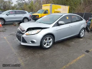 2014 Ford Focus SE with VIN 1FADP3F20EL406508, listed as a IAAI auction lot 40809098 with 89,731 mi miles. Bid and sale history available at carsss.com. Image 17.