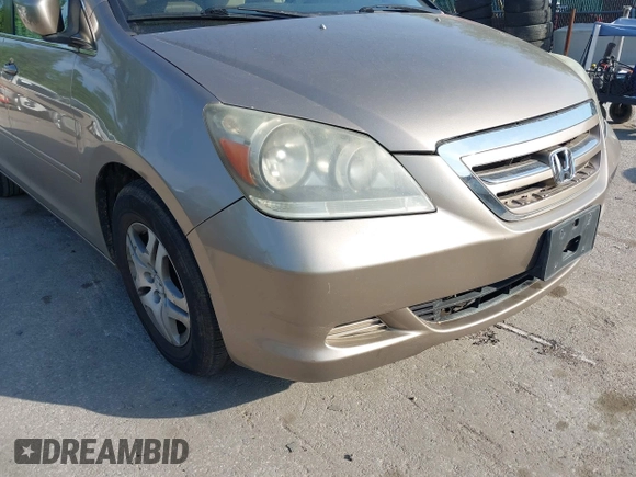 2006 Honda Odyssey EX-L with VIN 5FNRL38656B414992, listed as a IAAI auction lot 42179924 with 298,440 mi miles. Bid and sale history available at carsss.com. Image 14.