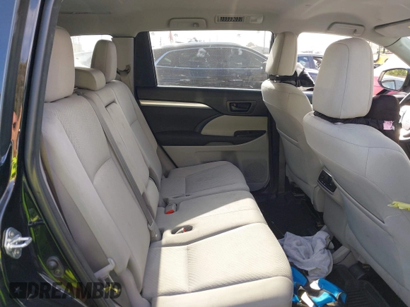 2018 Toyota Highlander LE with VIN 5TDZZRFH5JS284982, listed as a IAAI auction lot 42218539 with 76,868 mi miles and . Bid and sale history available at DreamBid. Image 8.
