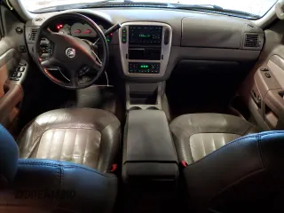 2003 Mercury Mountaineer Convenience с VIN 4M2DU86W03ZJ51477, выставлен на аукционе Copart как лот 89005595 с пробегом 118 363 миль миль и Списание • Salvage title. История ставок и продаж доступна на DreamBid. Изображение 8.