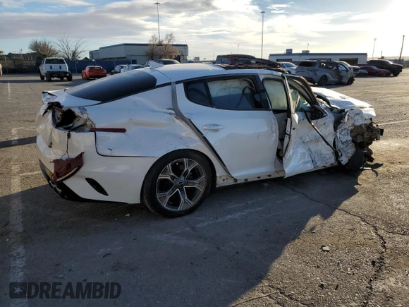 2020 Kia Stinger GT-Line with VIN KNAE15LA3L6080929, listed as a Copart auction lot 45218465 with 61,072 mi miles and Salvage Title. Bid and sale history available at DreamBid. Image 3.