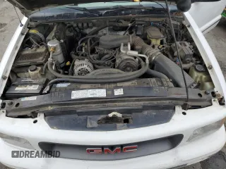1997 GMC Sonoma SLS with VIN 1GTCS19X2V8516379, listed as a Copart auction lot 84080794 with 257,607 mi miles and Salvage Title. Bid and sale history available at carsss.com. Image 11.