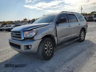 2010 Toyota Sequoia Platinum with VIN 5TDDW5G14AS024859, listed as a Copart auction lot 77902944 with 225,486 mi miles and Salvage Title. Bid and sale history available at carsss.com. Image 1.