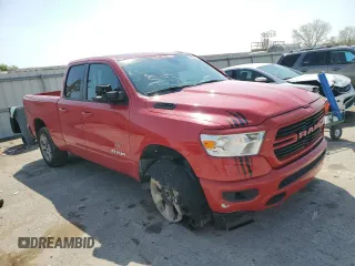 2020 Ram 1500 Big Horn z VIN 1C6SRFBT6LN201358, wystawiony jako Copart lot #53646715 z przebiegiem 84 822 mil mil oraz Szkoda całkowita • Salvage title. Historia ofert i sprzedaży dostępna na DreamBid. Obrazek 4.