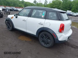 2013 MINI Countryman with VIN WMWZB3C53DWM08244, listed as a IAAI auction lot 42281364 with 139,894 mi miles and . Bid and sale history available at DreamBid. Image 3.