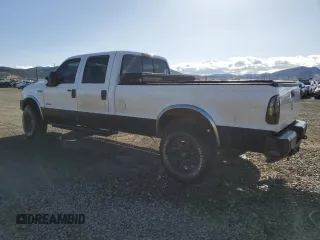 2005 Ford F-350 XL with VIN 1FTWW31P85EB85950, listed as a Copart auction lot 52202905 with 231,661 mi miles and Clean Title. Bid and sale history available at DreamBid. Image 2.