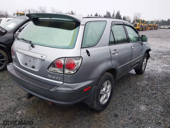 2001 Lexus RX 300 with VIN JTJHF10U010222112, listed as a IAAI auction lot 41647394 with NaN miles. Bid and sale history available at carsss.com. Image 4.