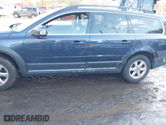 2011 Volvo XC70 3.2L with VIN YV4940BZXB1115299, listed as a IAAI auction lot 41567362 with 197,318 mi miles and . Bid and sale history available at DreamBid. Image 6.